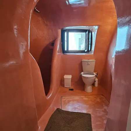 Kalitsi Canaves شقة *