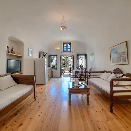 Apartman Kalitsi Canaves *